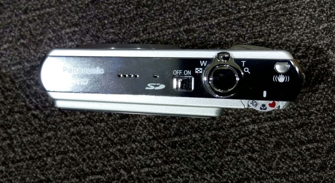 Panasonic　デジタルカメラ　ルミックス　LUMIX　DMC-FX7