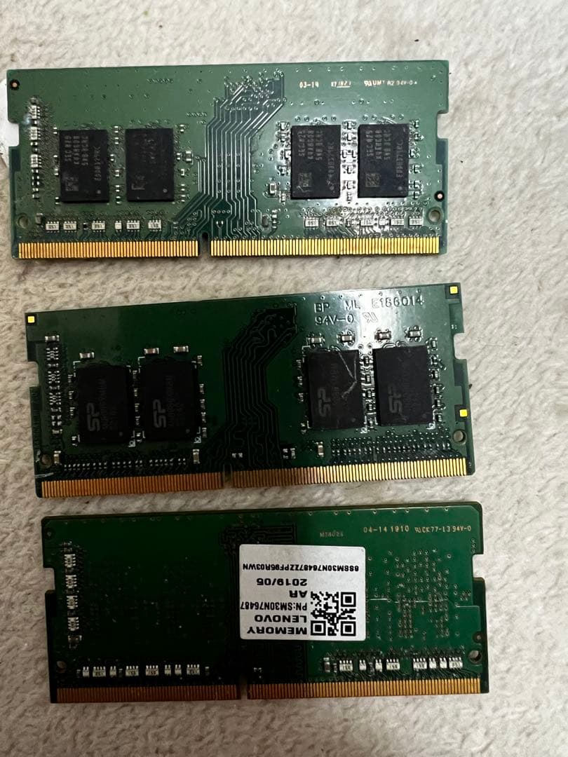 メモリー　DDR4 8GB2枚　4GB1枚