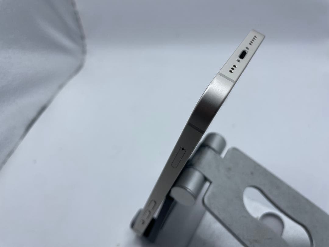 Apple iPhone 13 128GB スターライト #eco163
