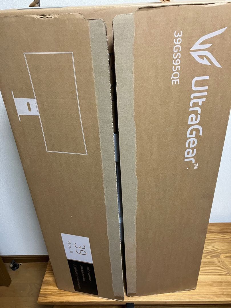箱付きLG UltraGear 有機ELウルトラワイド　(39GS95QE-B)