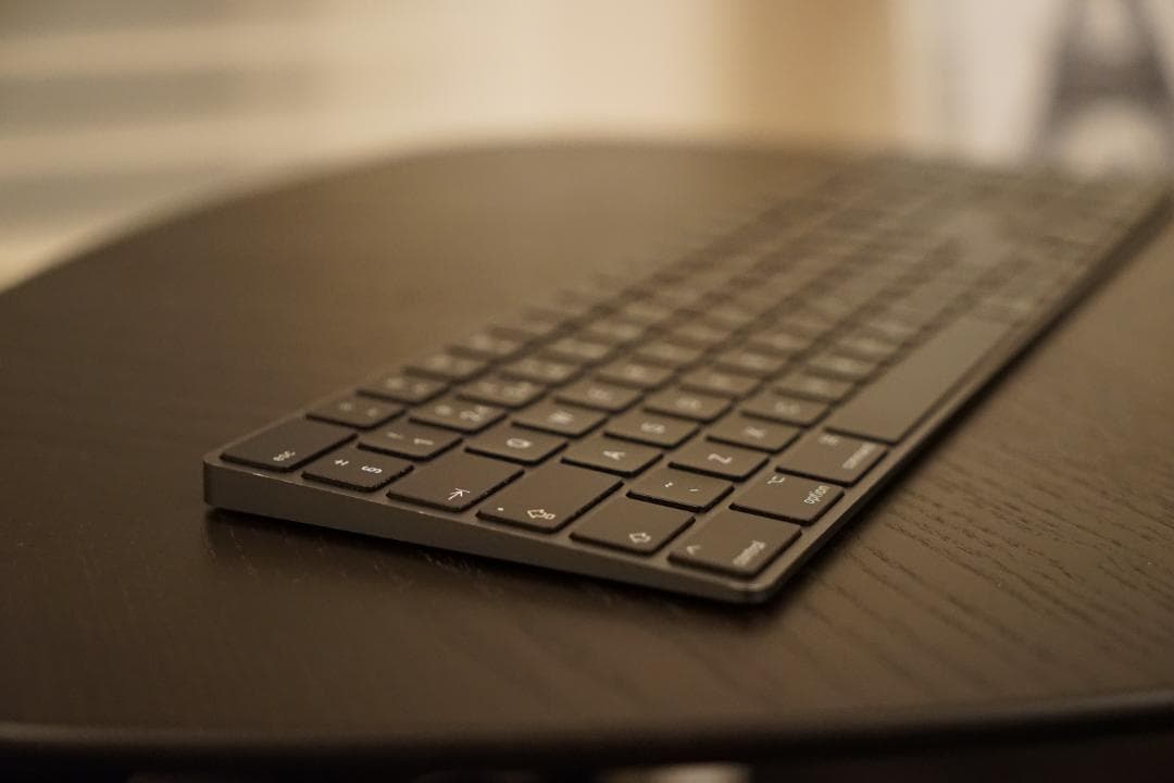 Apple Magic Keyboard テンキー付 UK配列 スペースグレイ