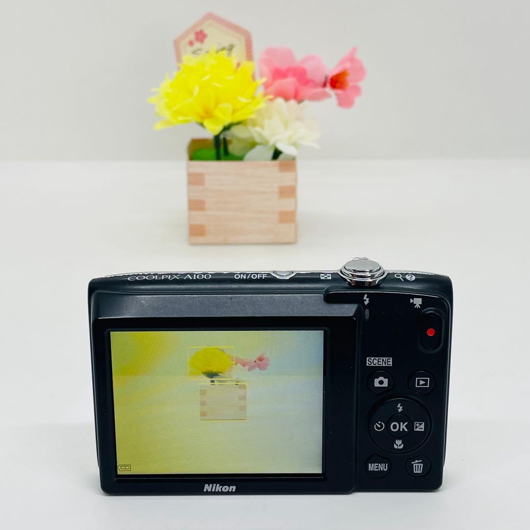 Nikon コンパクトデジタルカメラ　 COOLPIX A100 シルバー