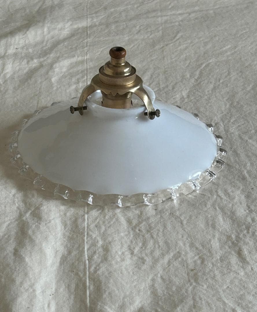 フランスアンティーク　Φ１８ｃｍ　ミルクガラス　シェード　ランプ　おうちカフェ