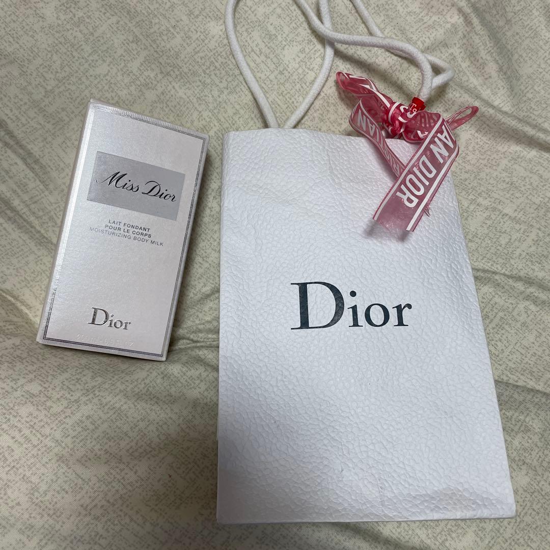 Dior Miss Dior ボディミルク 200ml
