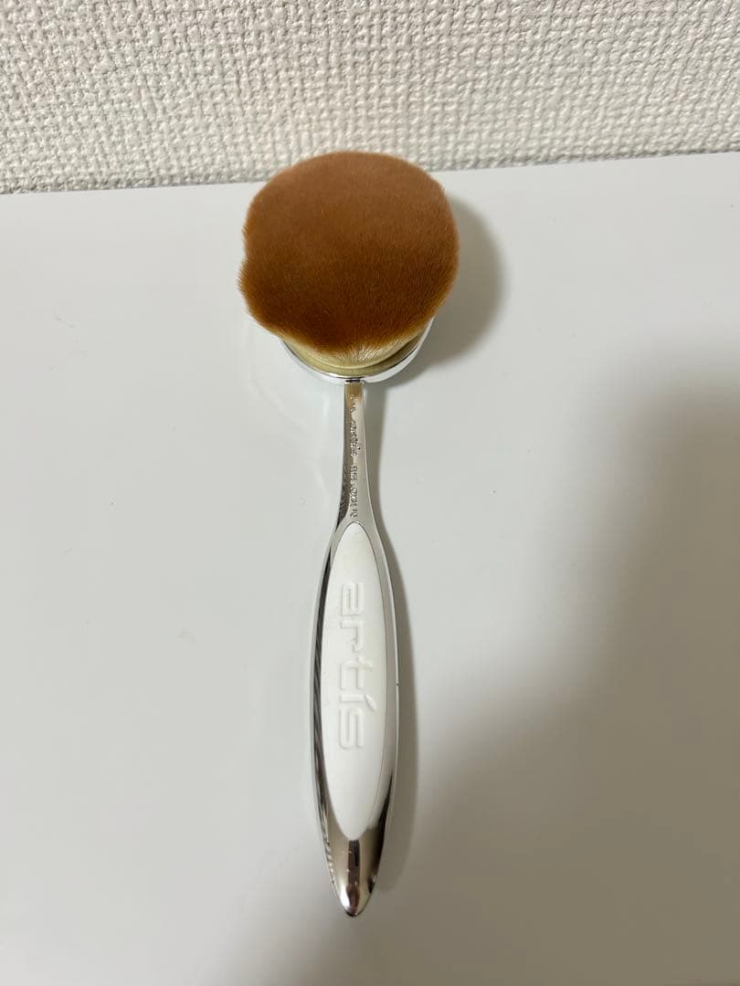 【新品 未使用】artis アーティス メイクアップブラシ オーバル10