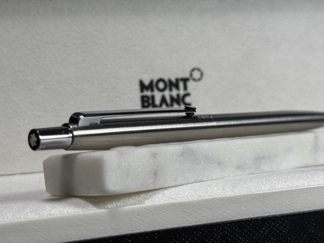 【新品未使用】MONT BLANC シルバーボールペン　スリムライン