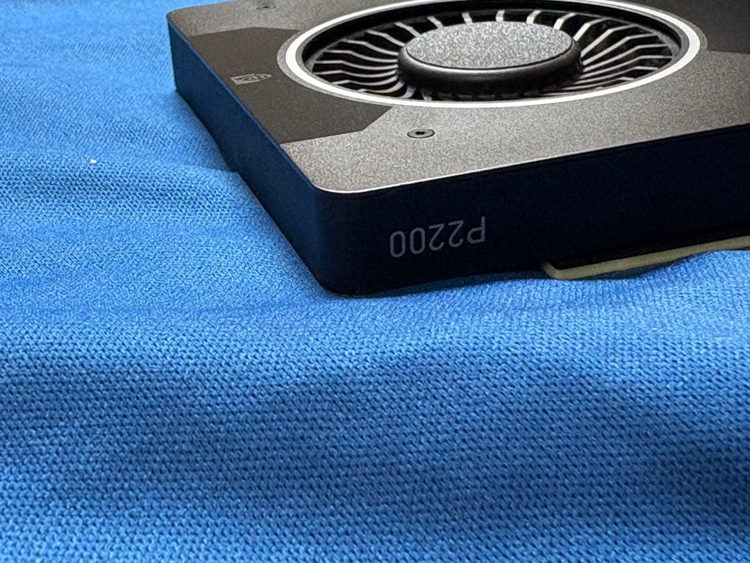 NVIDIA QUADRO P2200 グラフィックボード