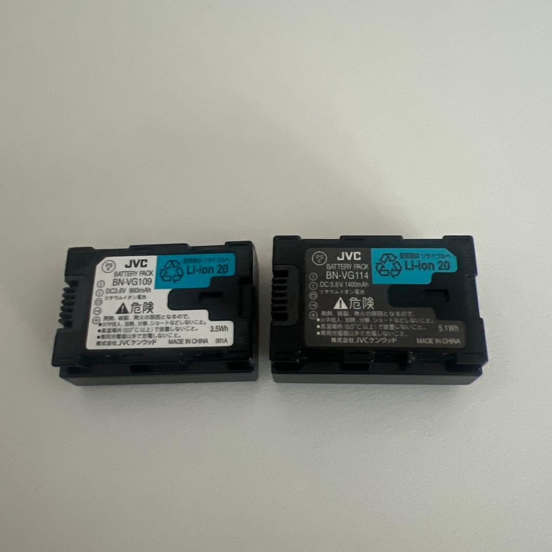 動作確認済み JVC Everio GZ-HM133 赤 カメラ バッテリー2つ