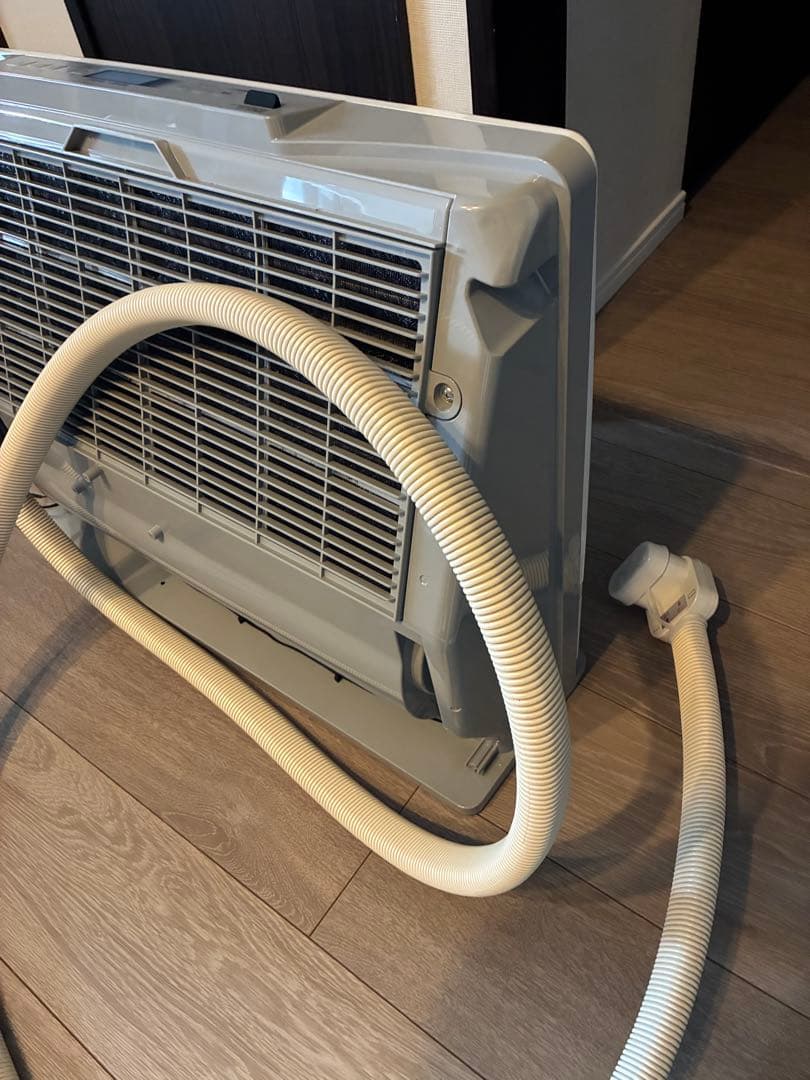 温水ルームヒーター 床置移動型 RFM-Y61EB