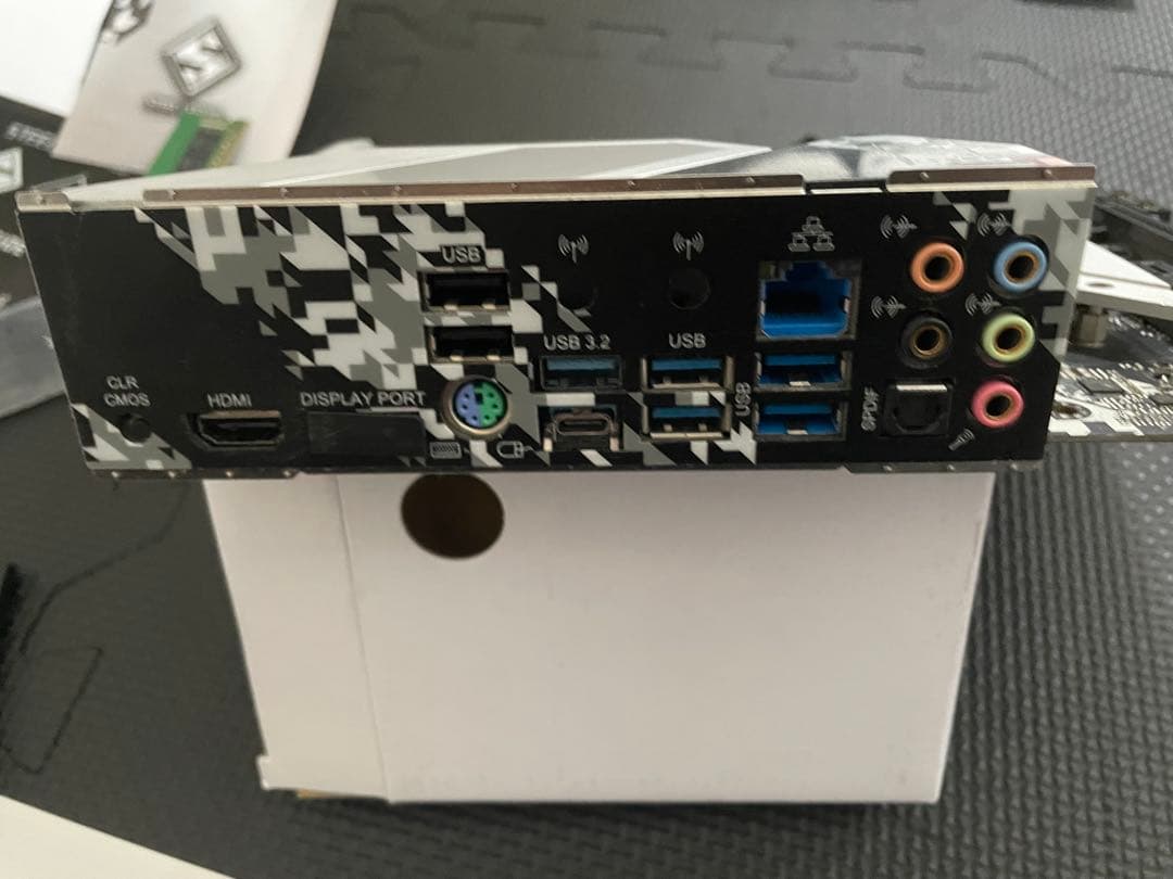 ASRock B560M STEEL LEGEND マザーボード