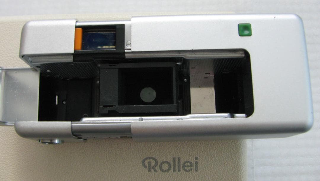 ★Rollei ローライE110フィルムカメラ 皮ケースフラッシュストラップ 箱