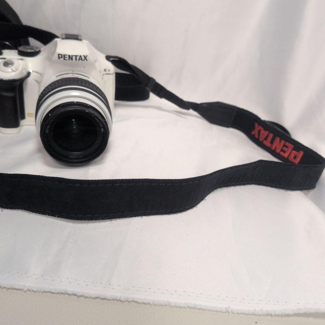 k*z様 PENTAX K-x ホワイト デジタル一眼レフカメラ カメラバッグつ