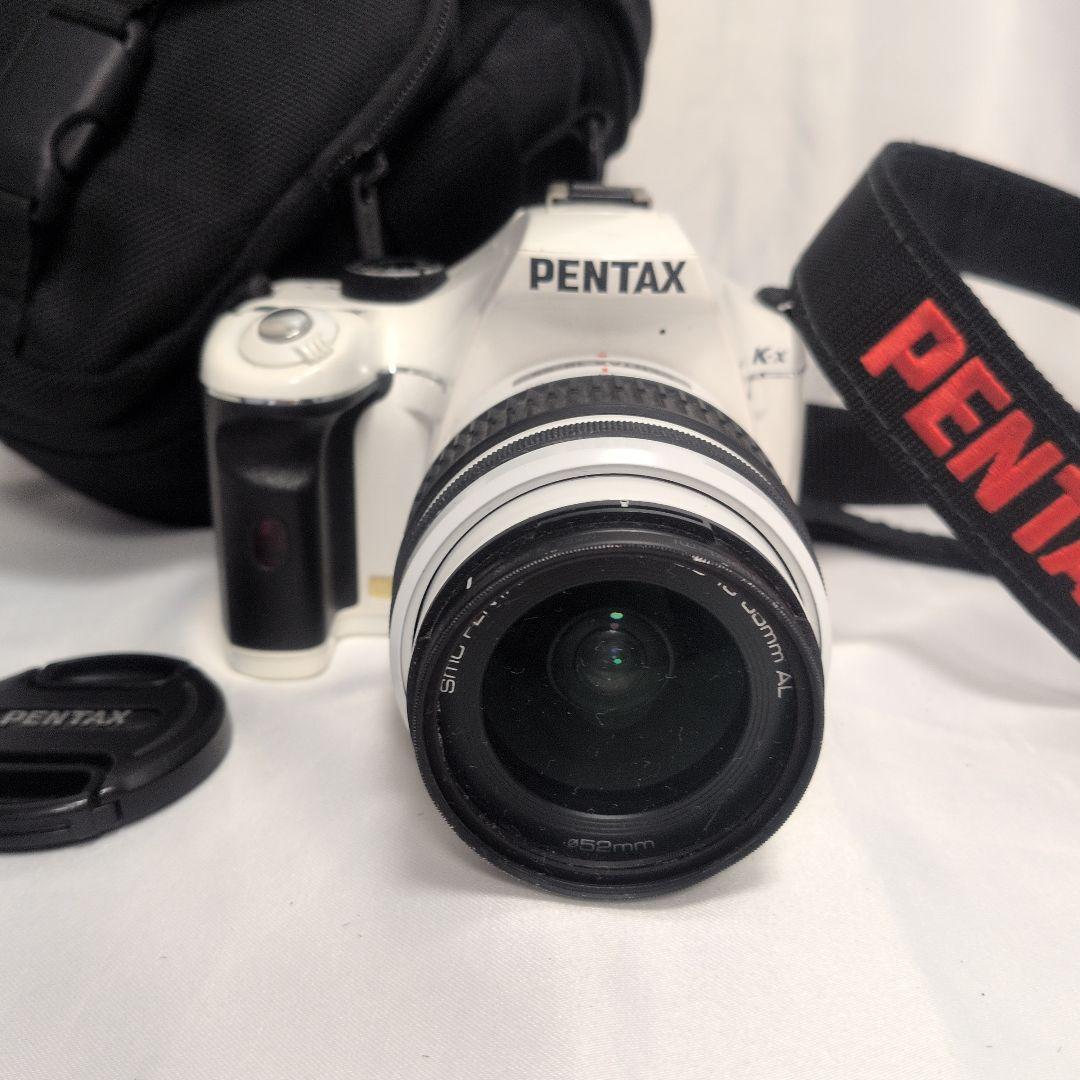 k*z様 PENTAX K-x ホワイト デジタル一眼レフカメラ カメラバッグつ
