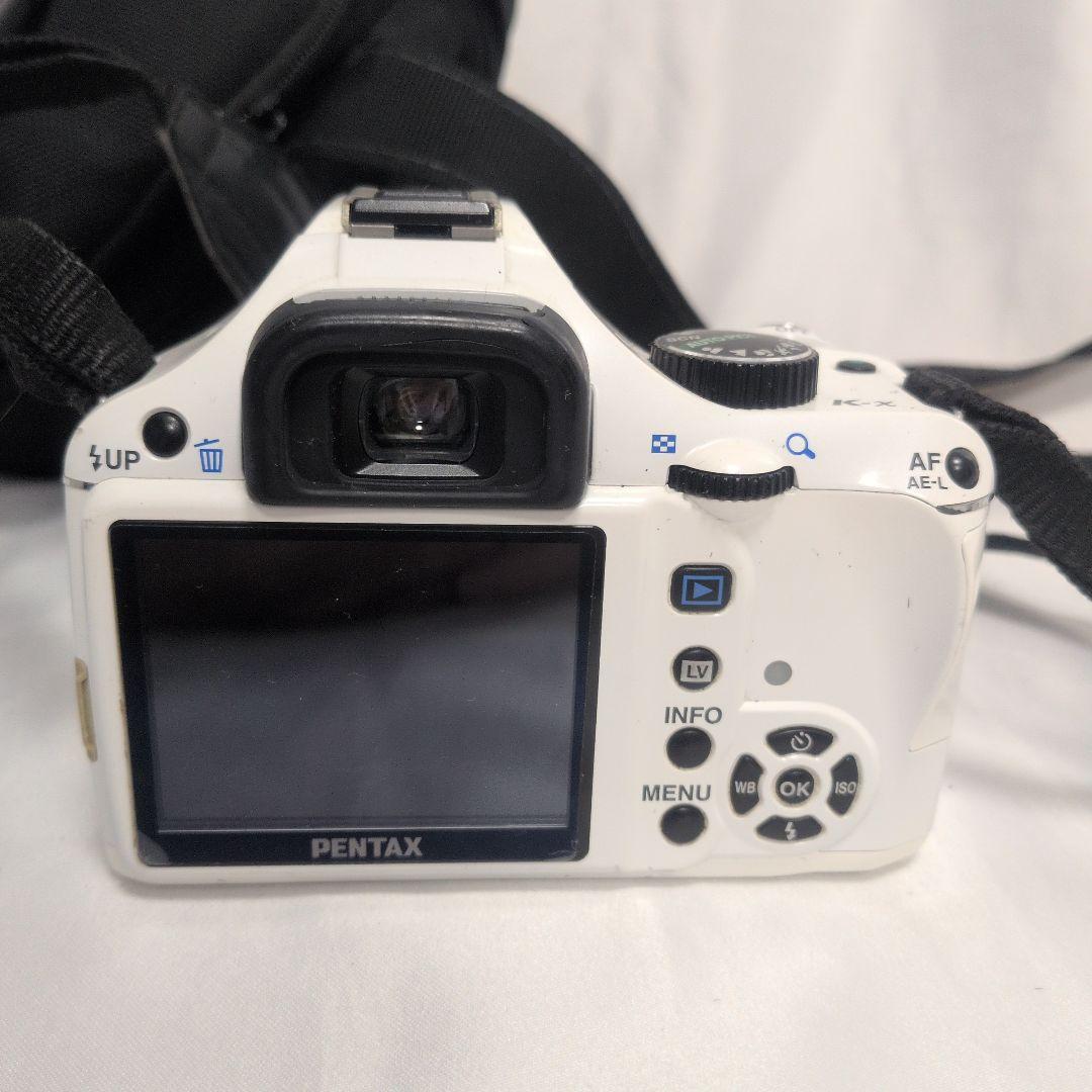 k*z様 PENTAX K-x ホワイト デジタル一眼レフカメラ カメラバッグつ