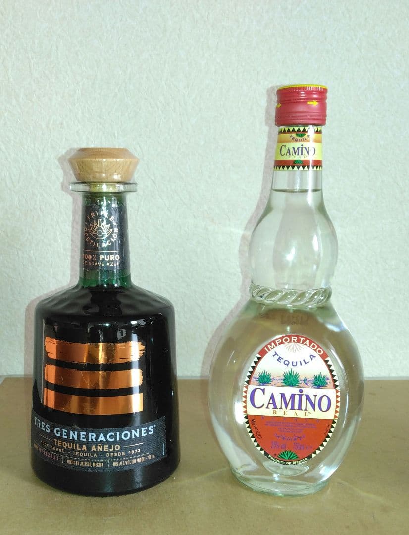 Tres Generaciones アネホ & Camino ホワイトテキーラ
