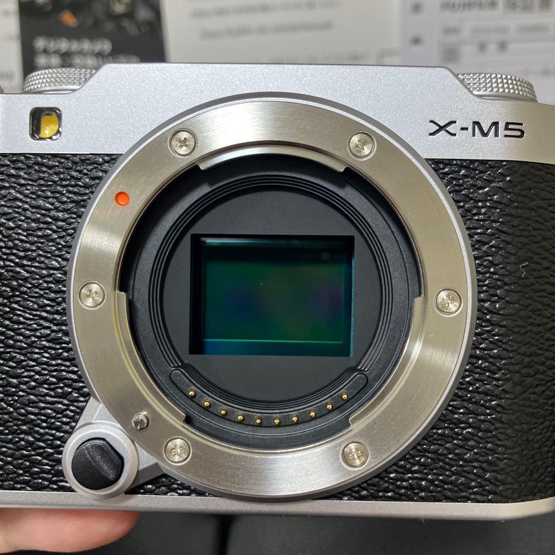 FUJIFILM X-M5、XF23mm R WR F2.8レンズ