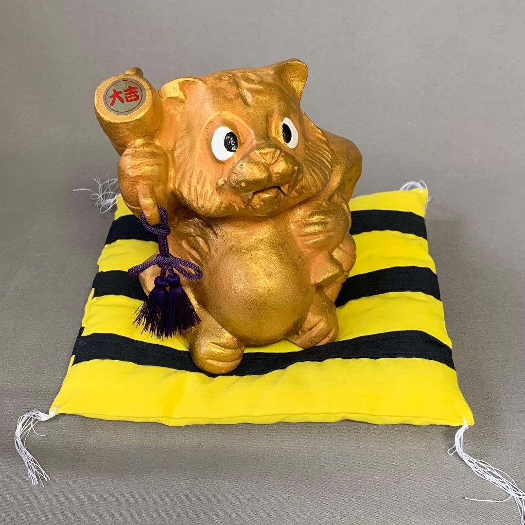 【新品・未使用】阪神 大黒虎　常勝開運虎　金色 置物 ストライプクッション付き