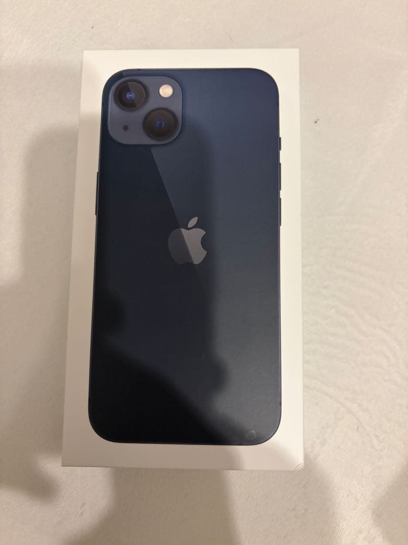 iPhone13 A2631 128GB ミッドナイト国内版 SIMフリー　箱有