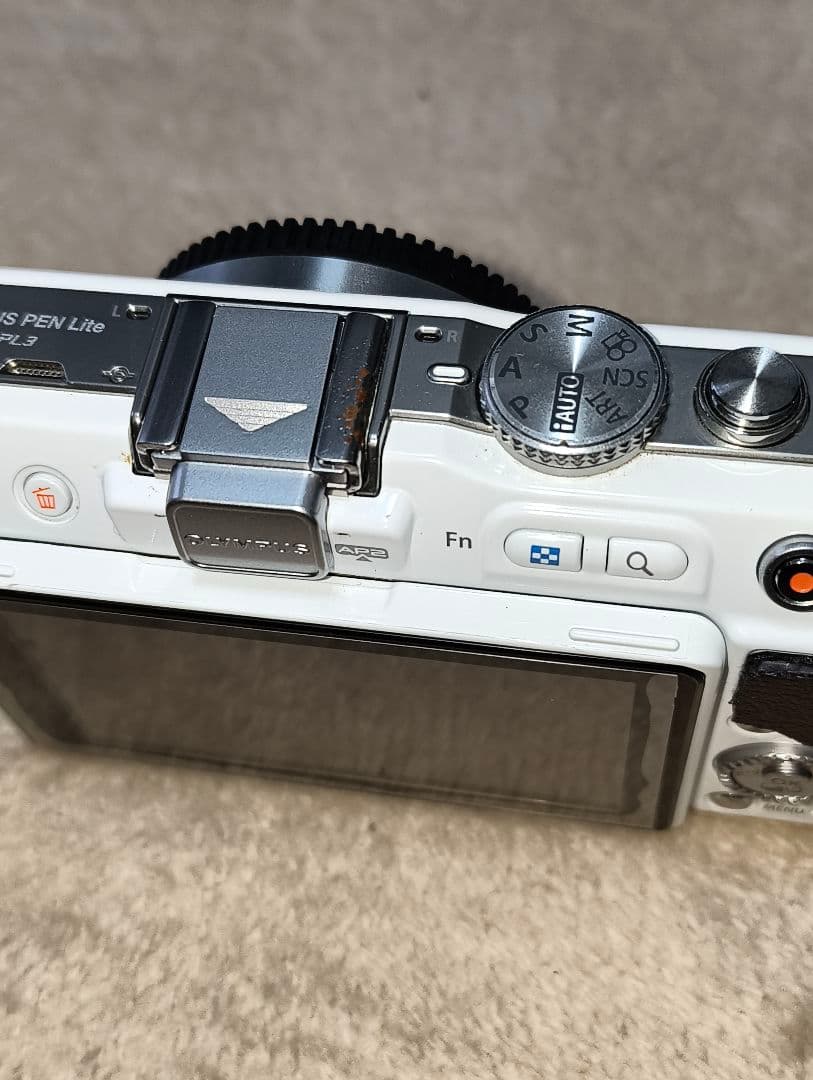 オリンパス　E-PL3 ホワイト