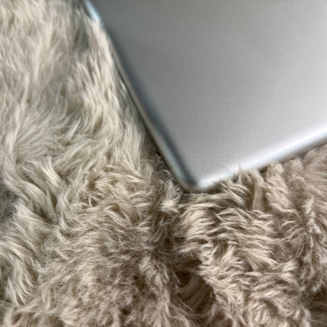Apple iPad (第９世代) Wi-Fi 256GB シルバー