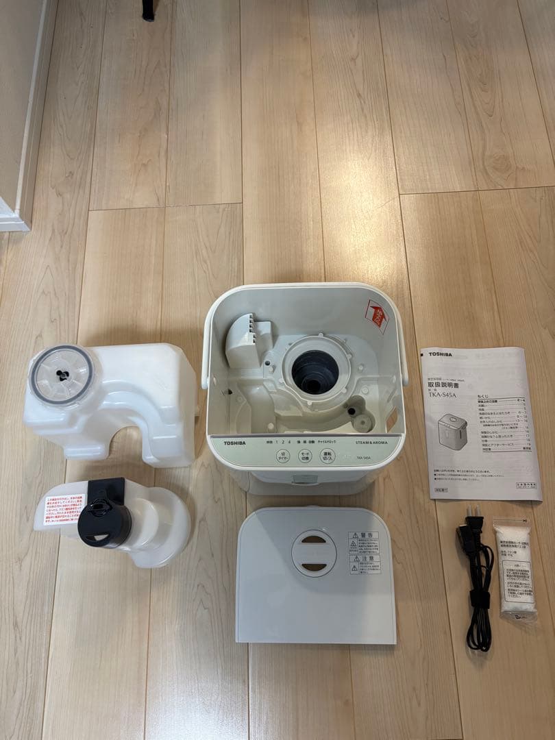 美品！TOSHIBA 卓上型加湿器 TKA-S45A