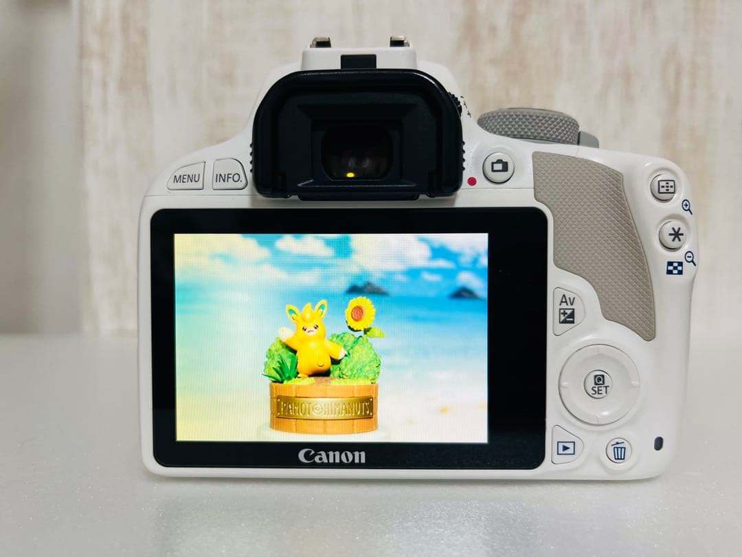 ❤️美品❤️ショット数530回❤️軽量・高画質　Canon Kiss X7 ホワイト