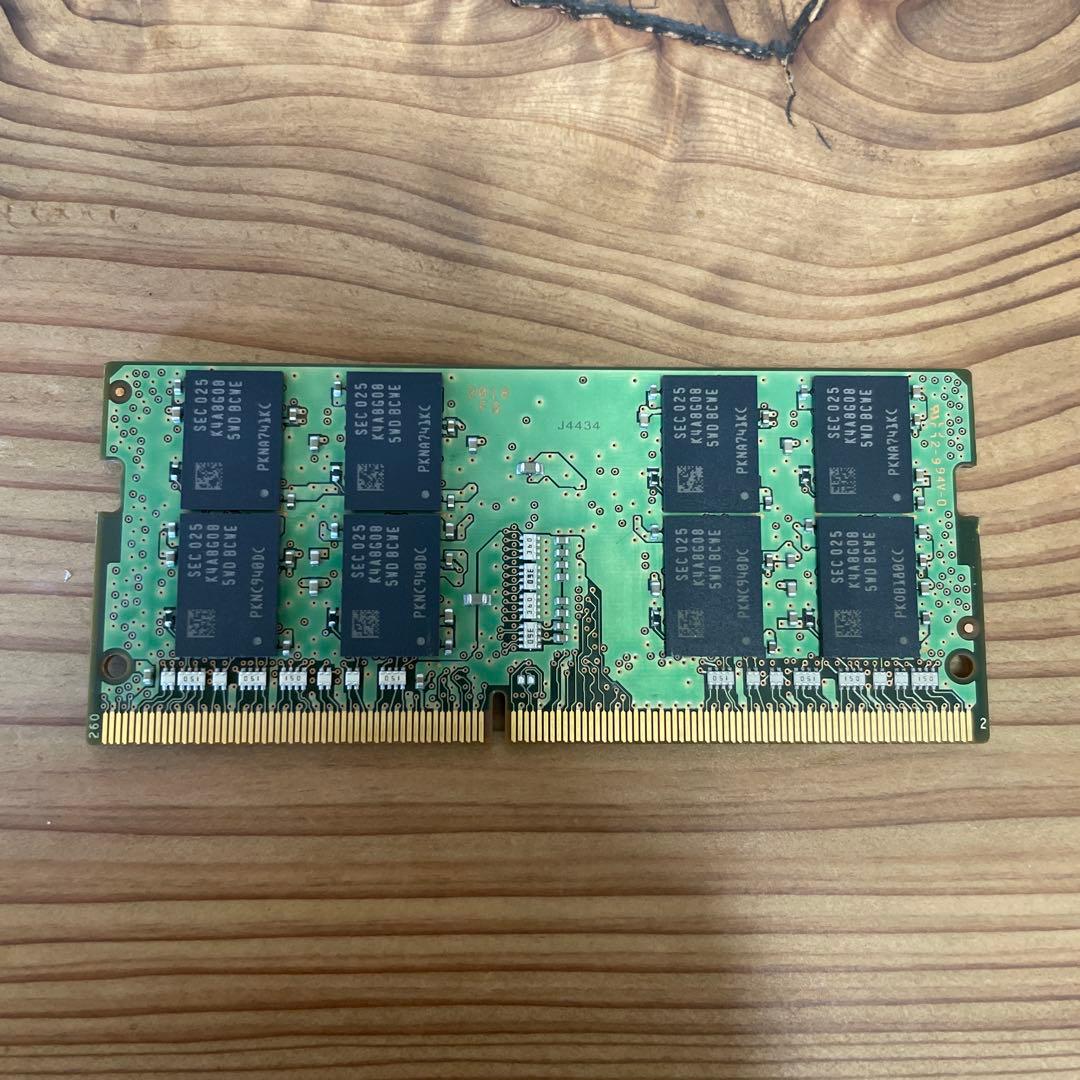 Samsung 16GB DDR4メモリ M471A2K43DB1-CWE