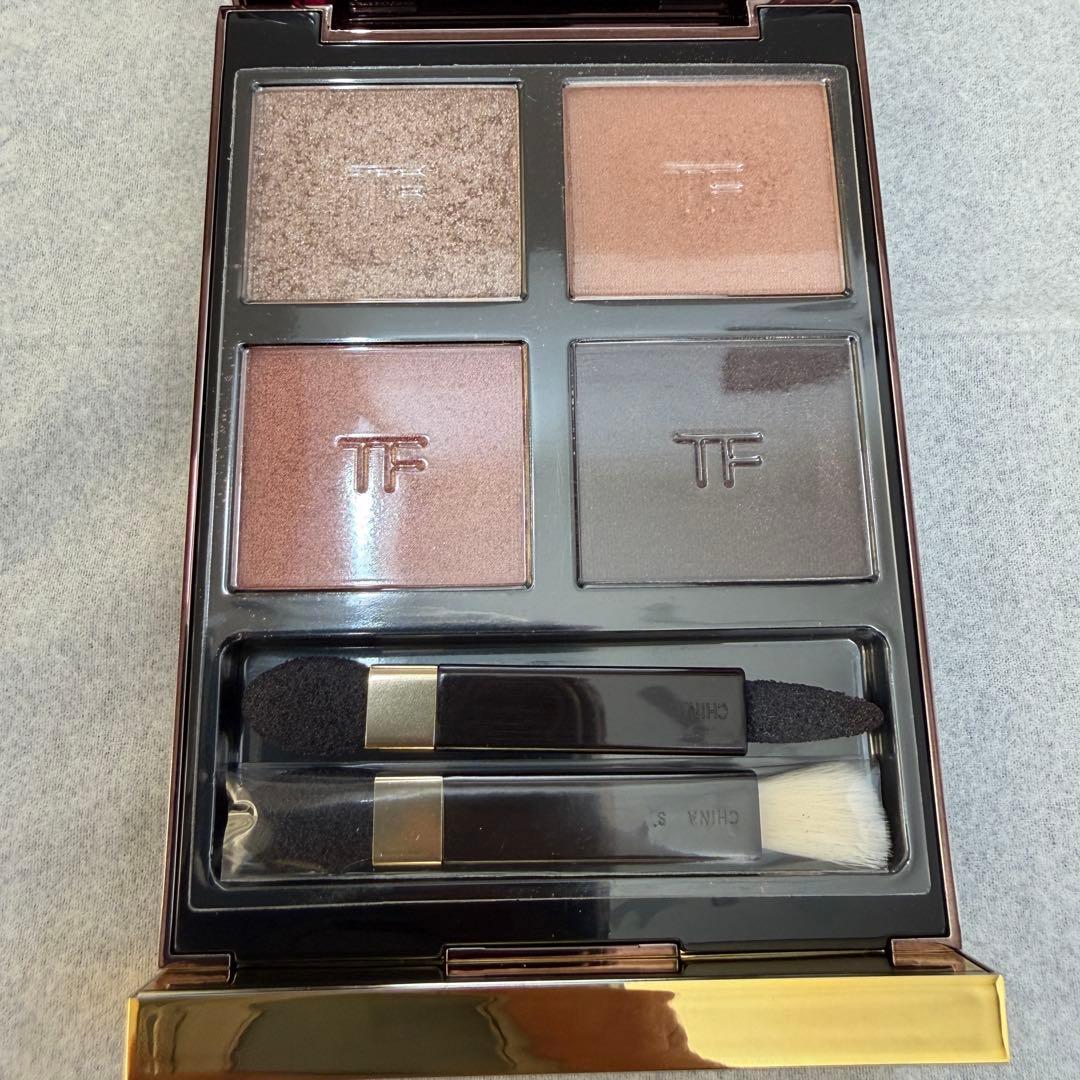 アイシャドウ TOM FORD EYE COLOR QUAD 20 DISCO DUST