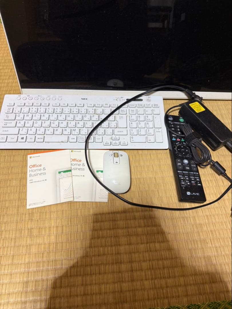 NECデスクトップ 第10世代PC-HA770RAW