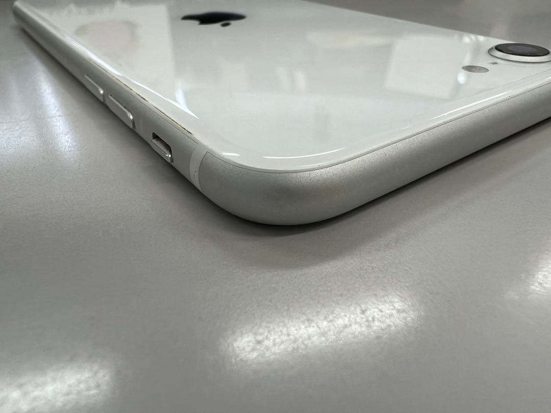 Apple iPhone SE (第２世代) ホワイト ジャンク 128GB