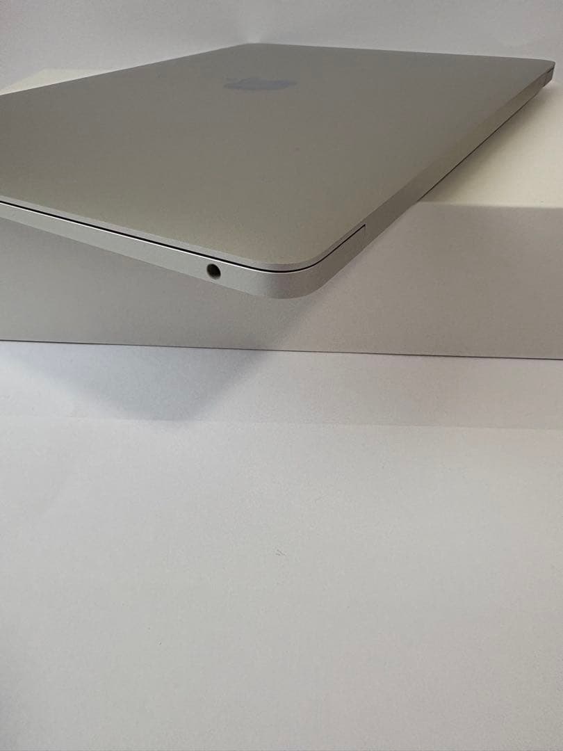 MacBook Air M1 8GBメモリ 512GB