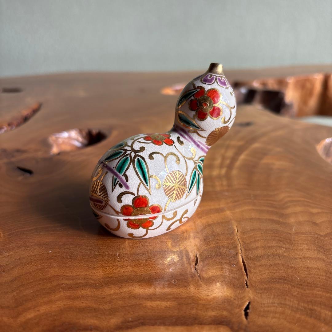 宮川香雲造 瓢香合 松竹梅唐草絵 共箱 茶道具