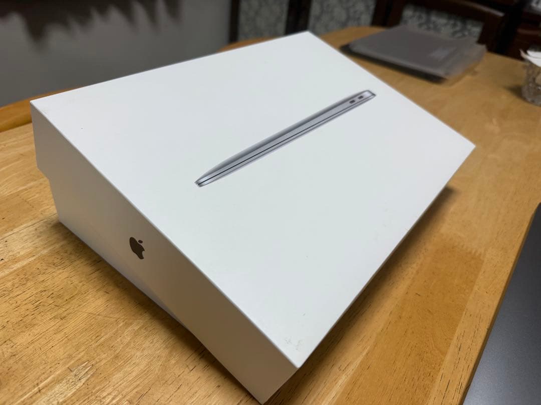 【値下げ中】MacBook air M1 8GPU 16GB 512GB
