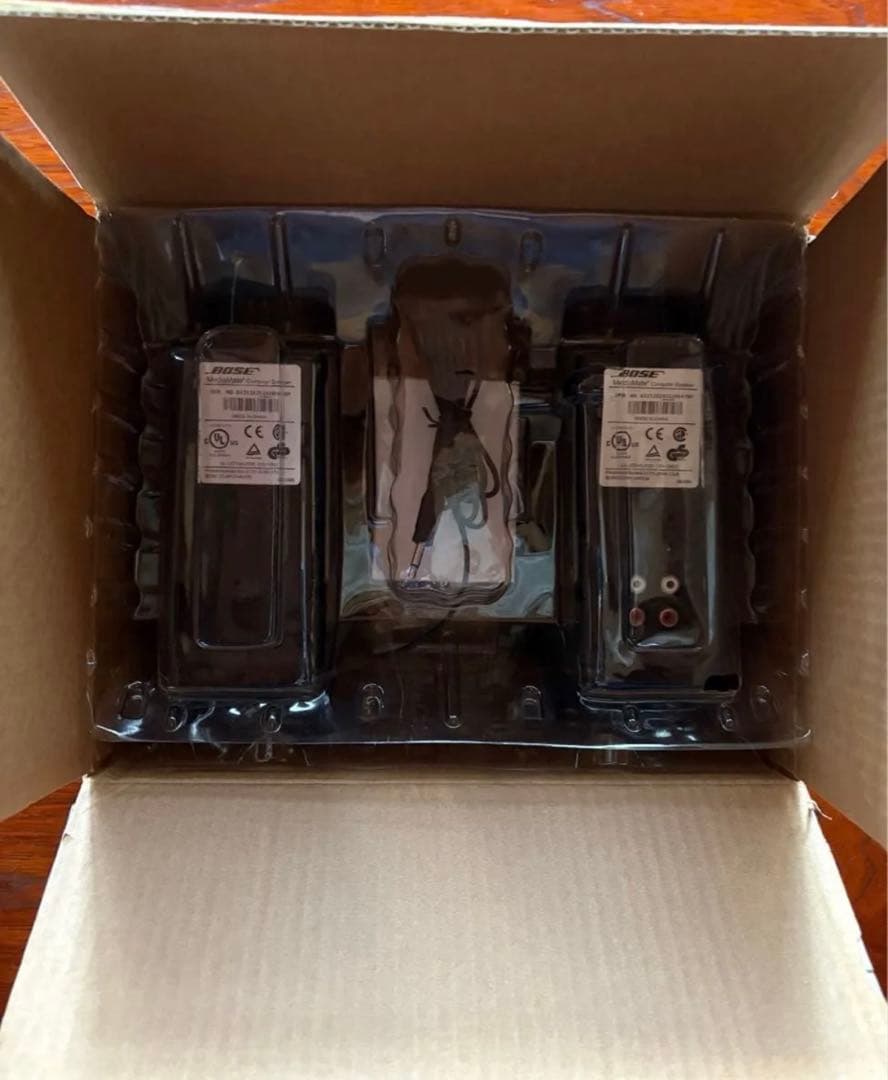 【美品】BOSE（ボーズ）MediaMate パワーアンプ内蔵スピーカーセット