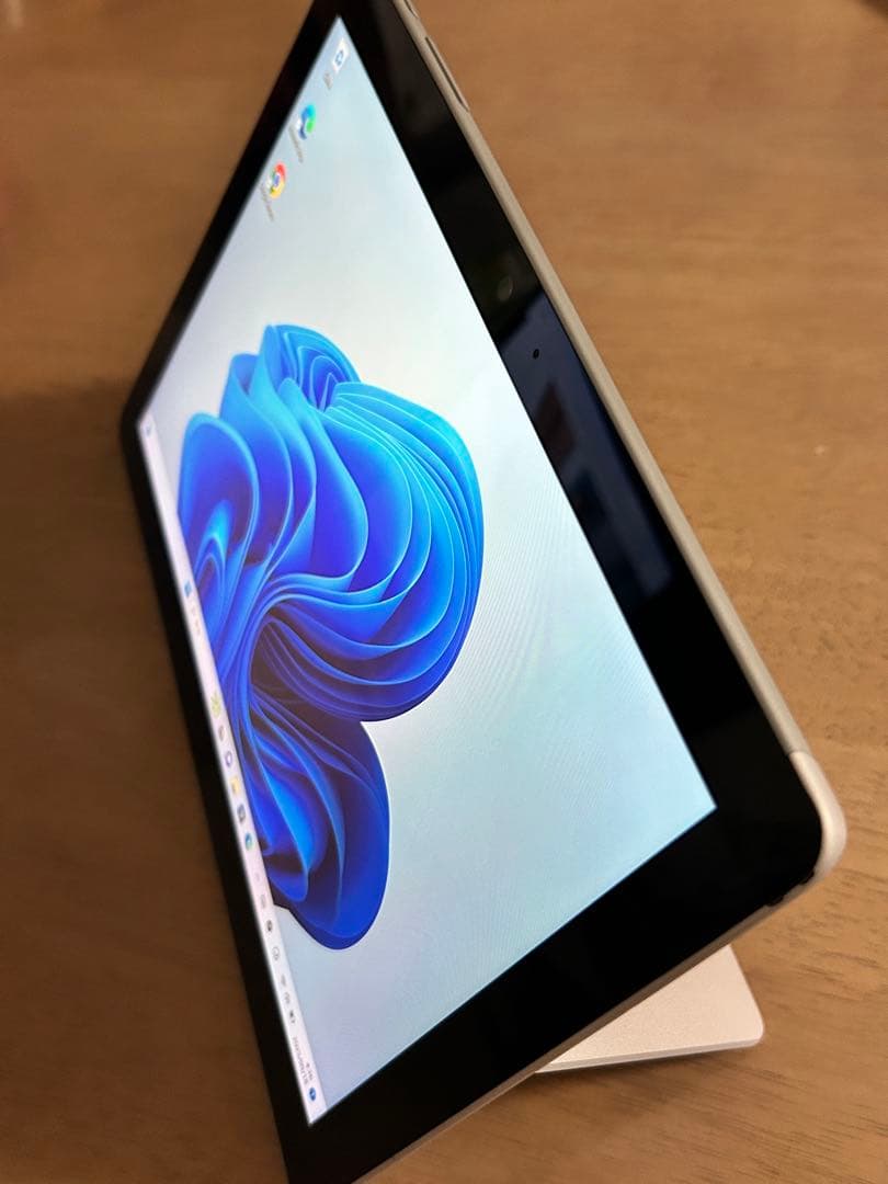 バッテリー良好 美品 Microsoft surface GO