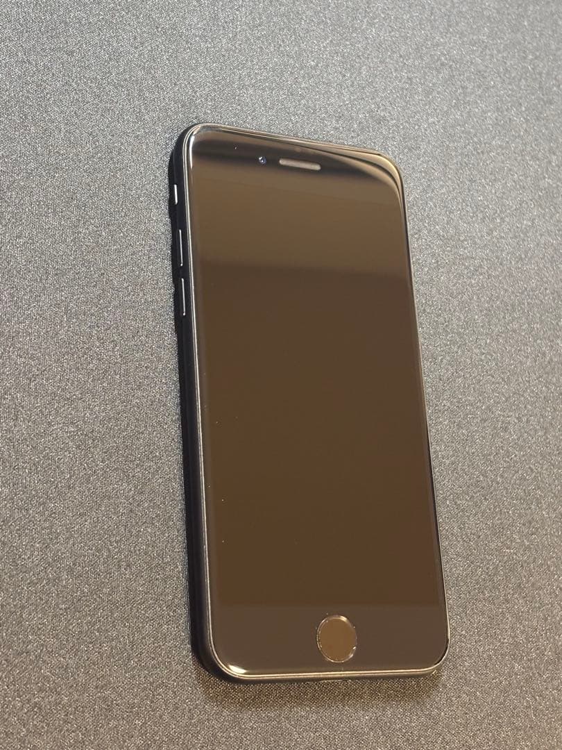 iPhone SE 第2世代(au SIMロックあり)
