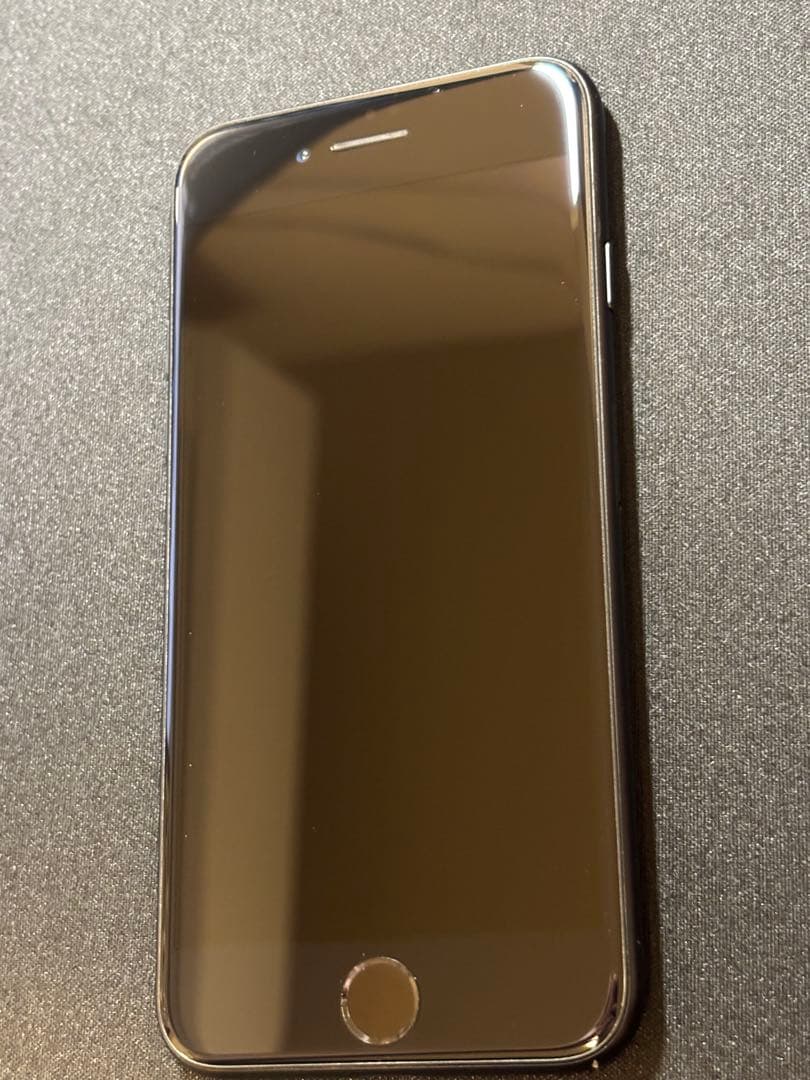 iPhone SE 第2世代(au SIMロックあり)