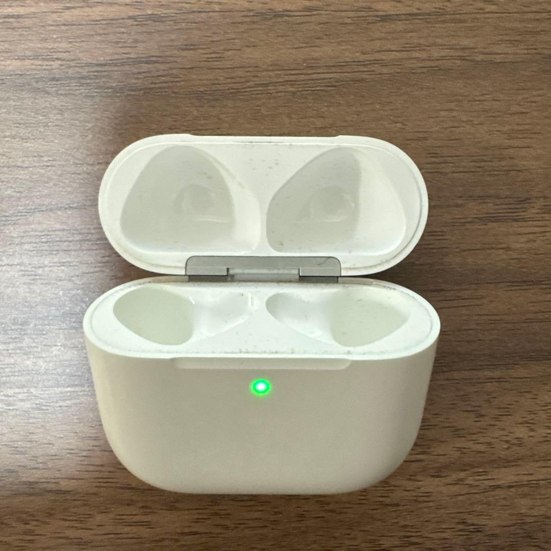 AirPods本体 ワイヤレスイヤホン ホワイト