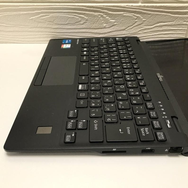 非常に綺麗部類》富士通 LIFEBOOK U9311/F／RAM16GB／FHD
