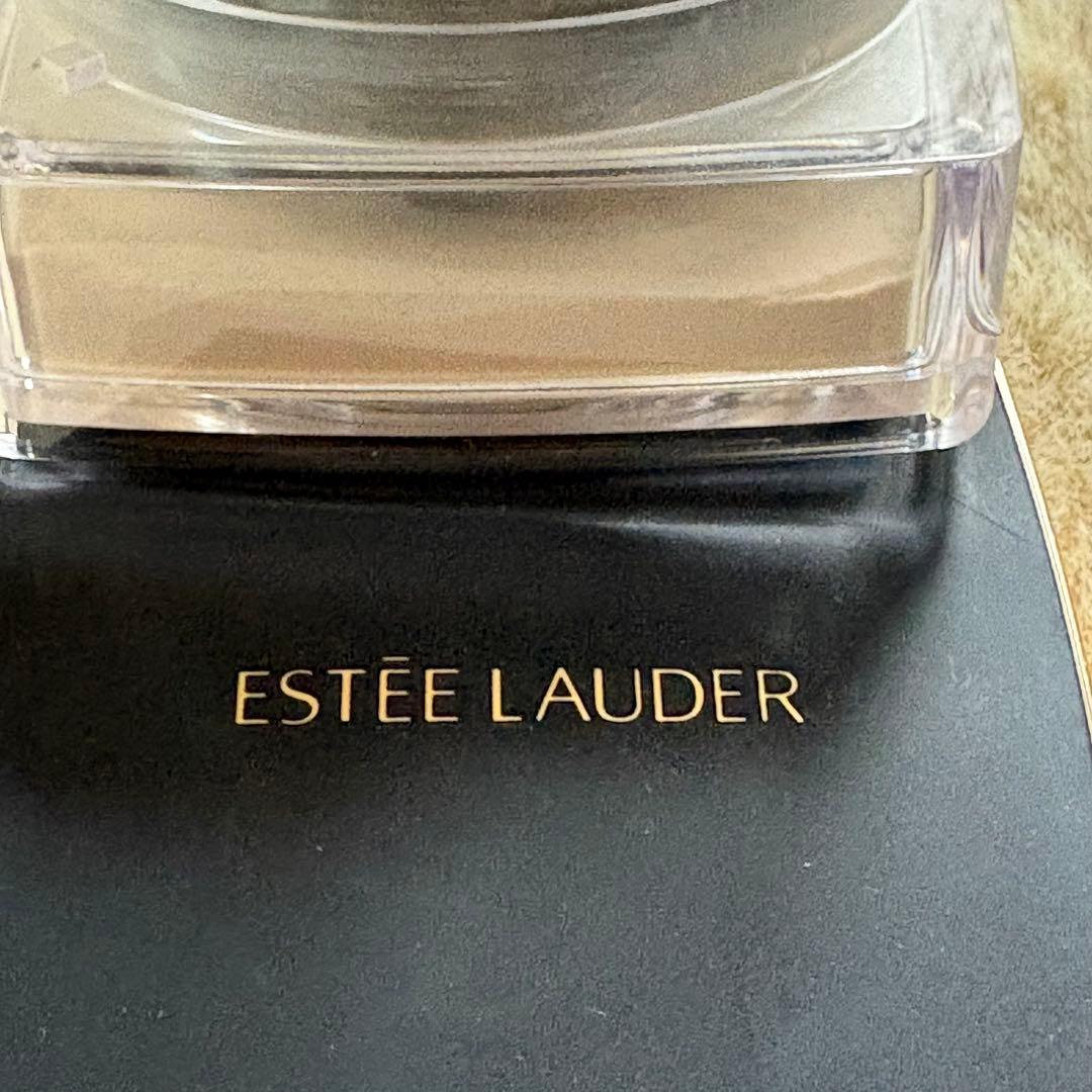 ESTÉE LAUDER Double Wear 1W1 Bone パウダー01
