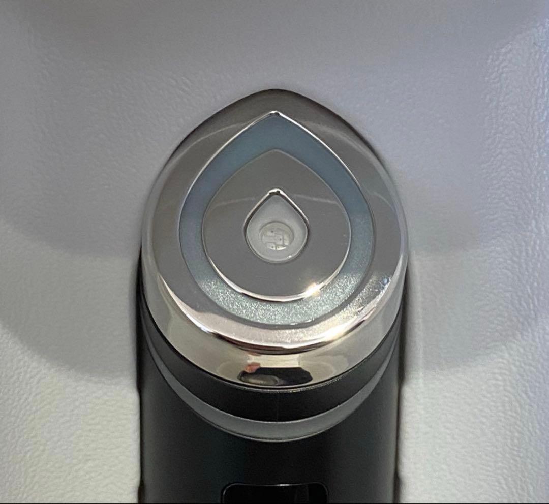 美品 medicube メディキューブ ブースタープロ 箱付き　美顔器