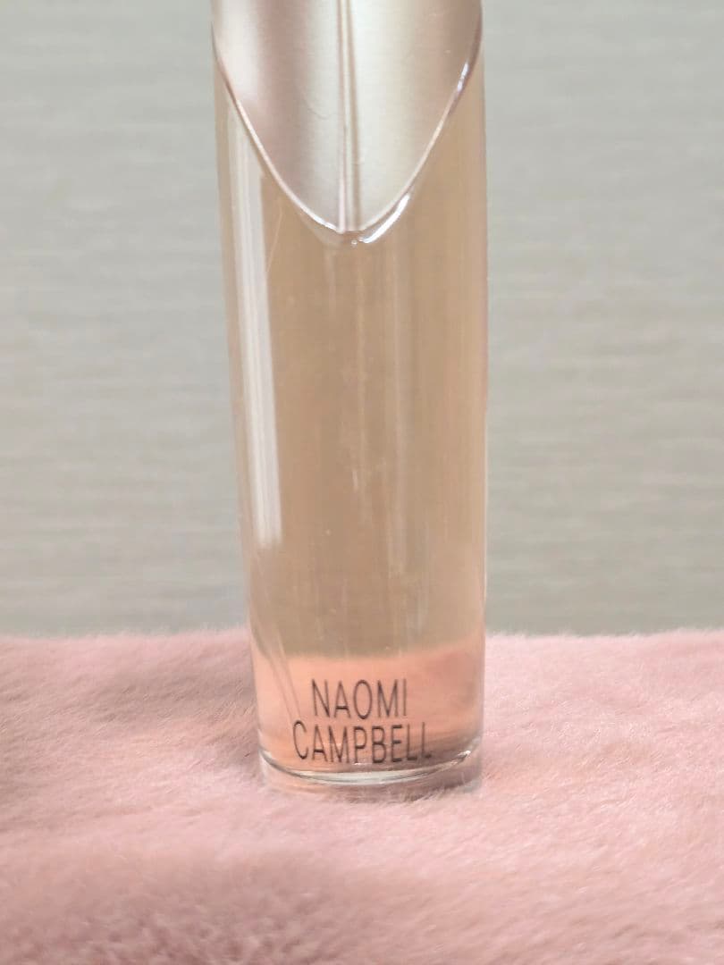 ❤️新品.希少.ナオミキャンベル.100ml.香水