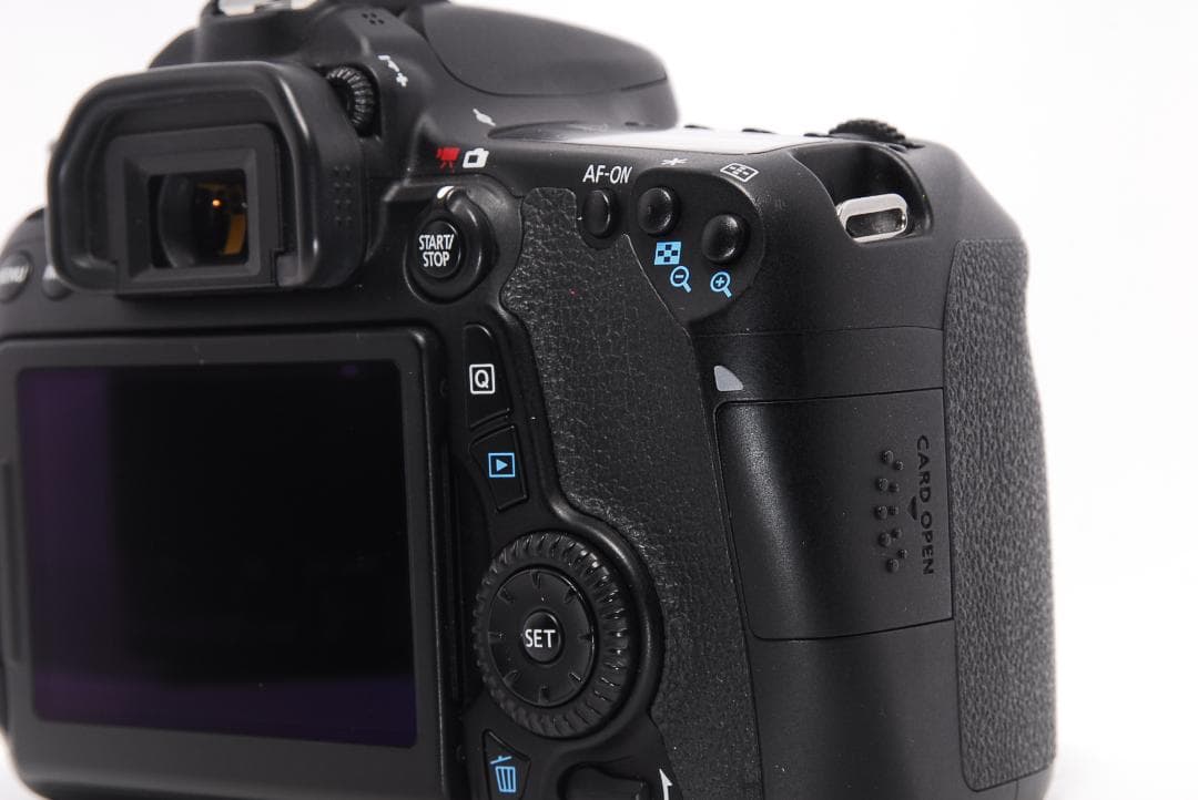 ✨Wi-Fi搭載機 ショット数少✨Canon EOS 70Dレンズセット