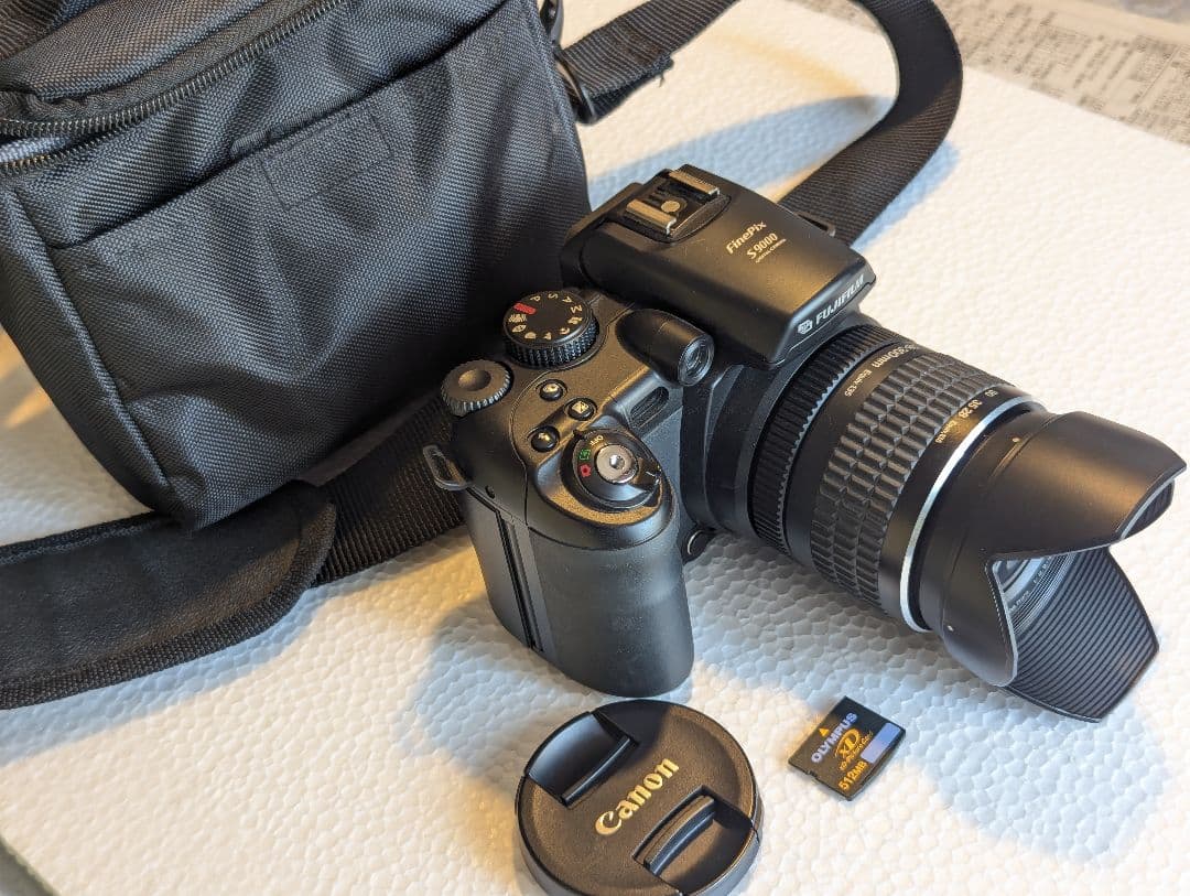 デジタルカメラ FUJIFILM FinePix S9000 xD-Picture 512MB