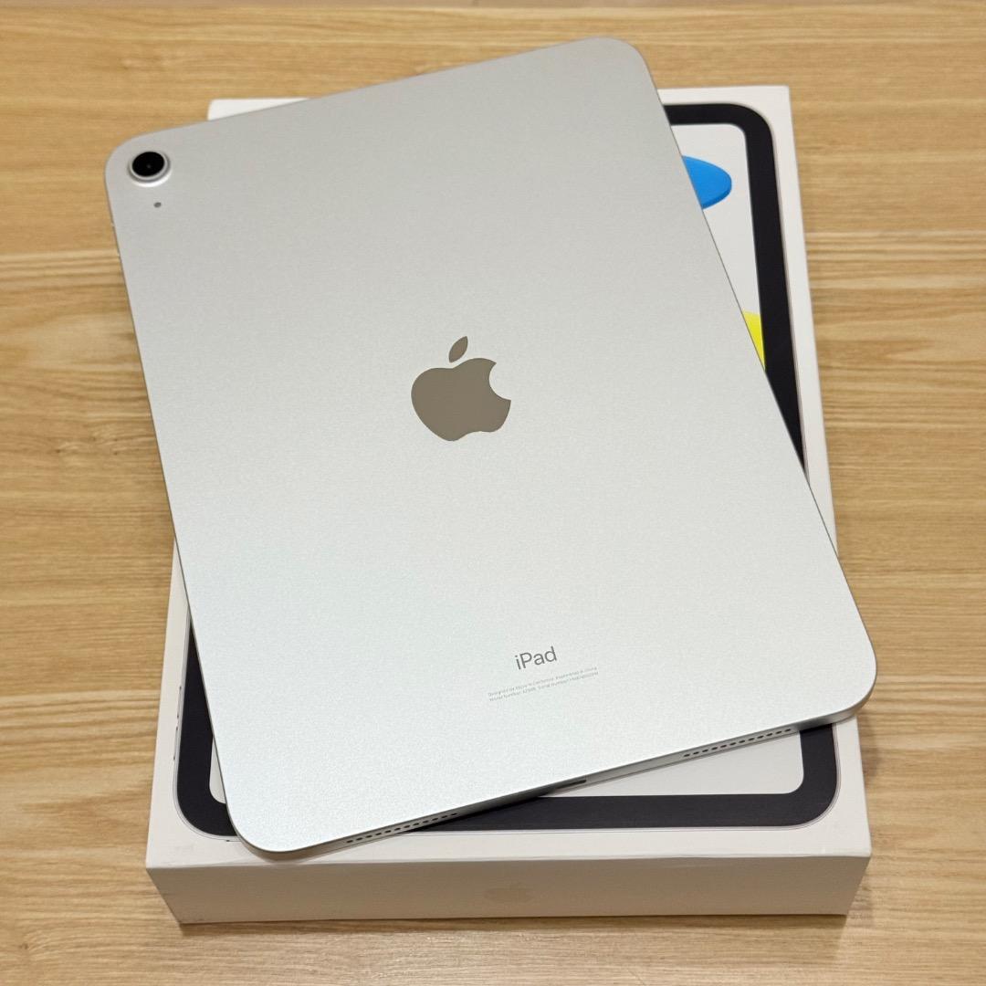 【美品】iPad 10世代 64GB シルバー