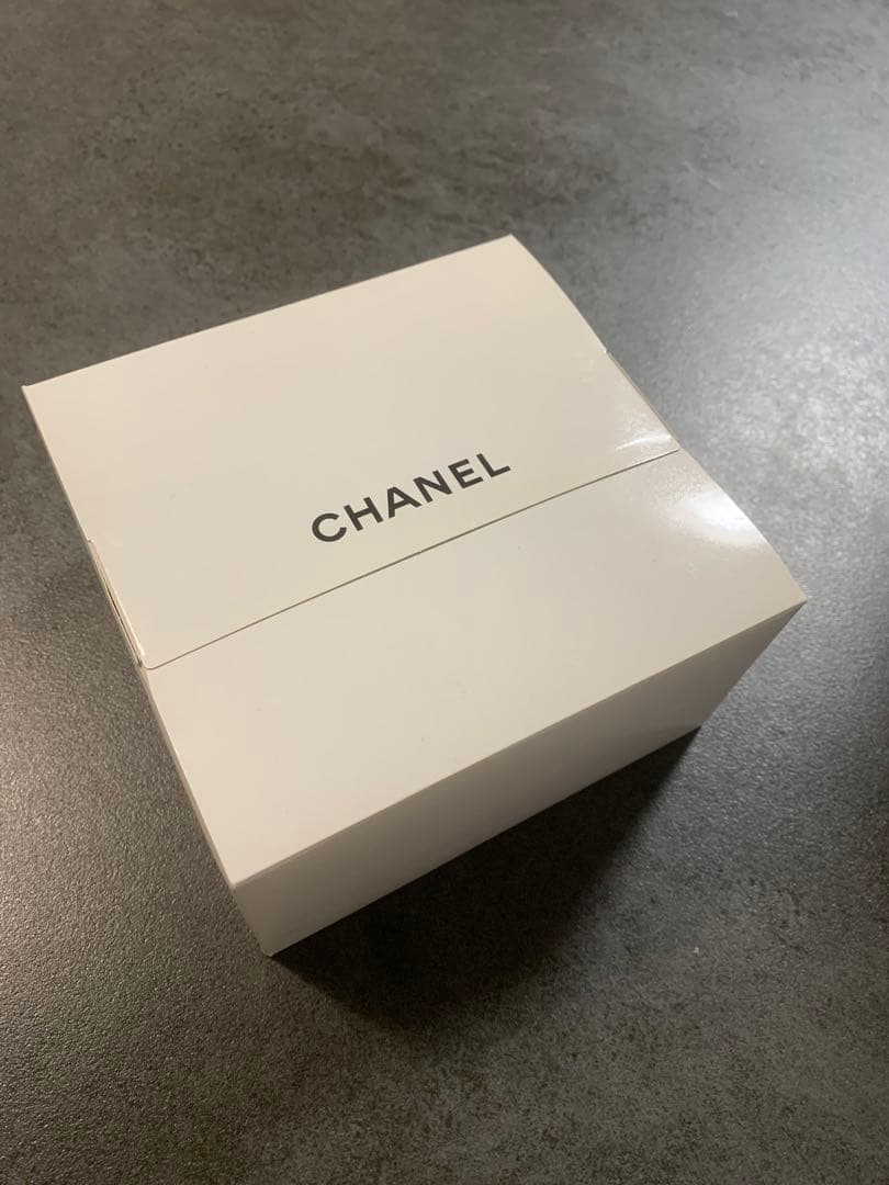 新品　シャネル　コットン付きボックス　小物入れ