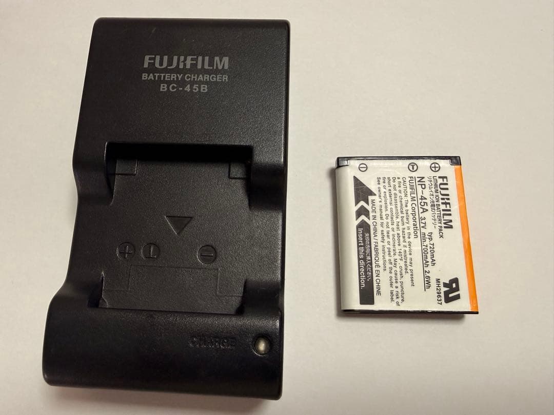 Fujifilm FinePix Z コンパクトデジタルカメラ