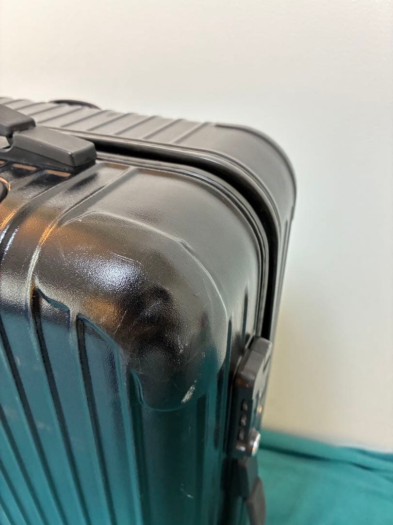 【程よい使用感】リモワ RIMOWA ボレロ 完了品 4輪 2〜3泊 黒