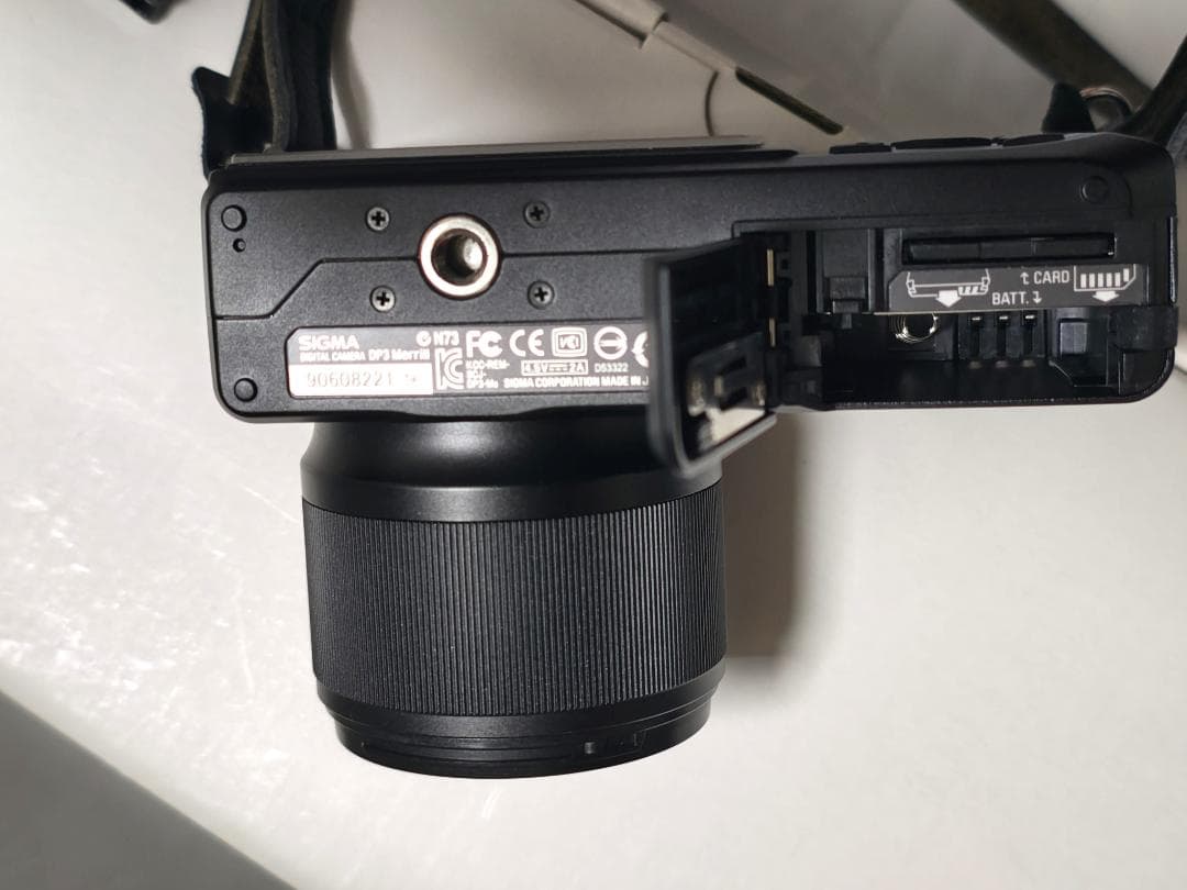 SIGMA DP3 Merrill 、純正フード、ボディースーツ 、フィルター等