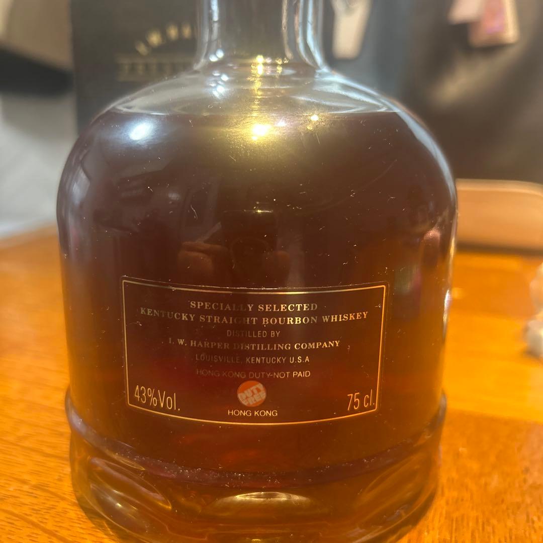 ウイスキー I.W. Harper PRESIDENT'S RESERVE 750ml